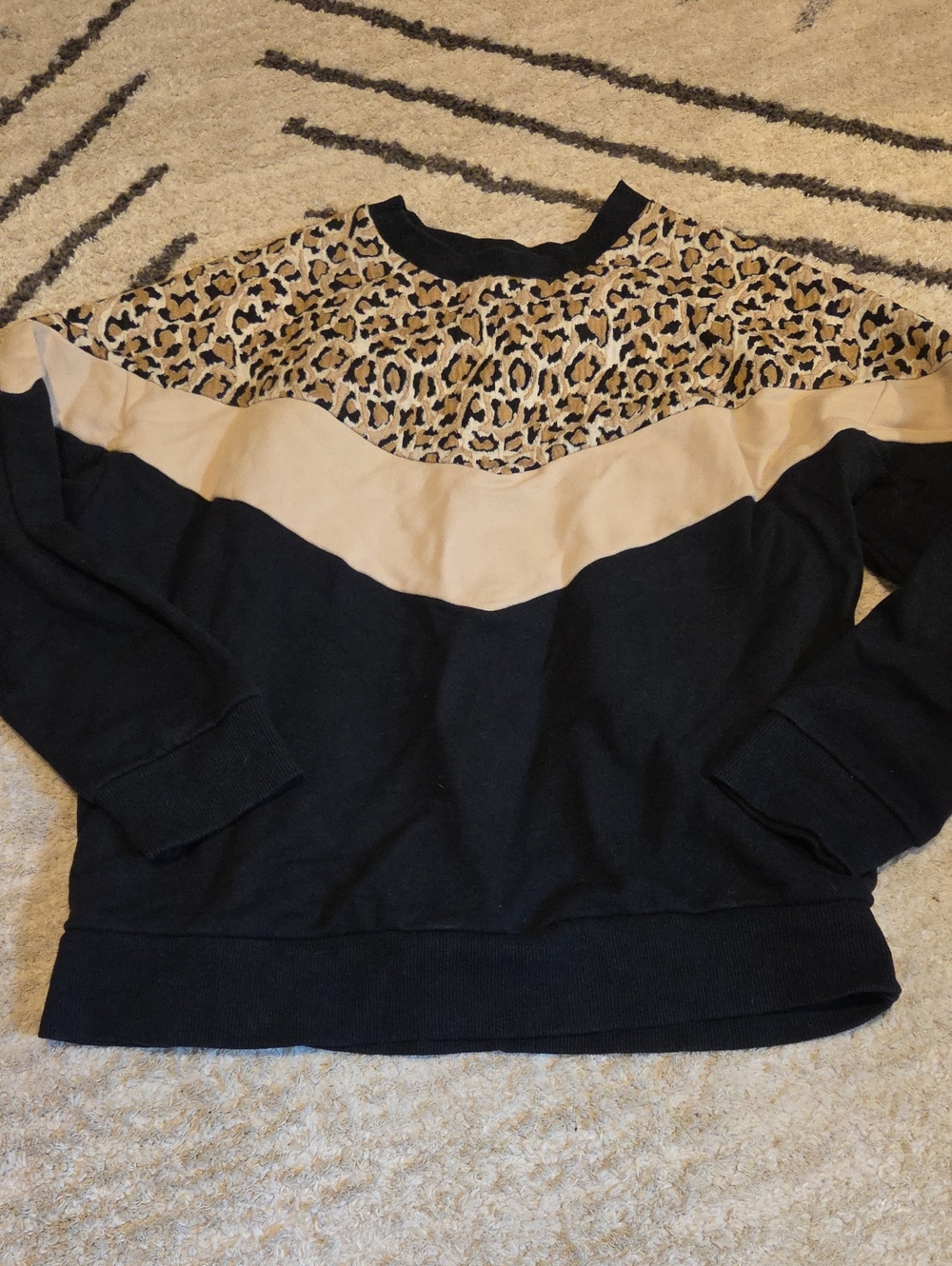Leopard Yoke Chevron Crewneck Sweater - Black & Tan